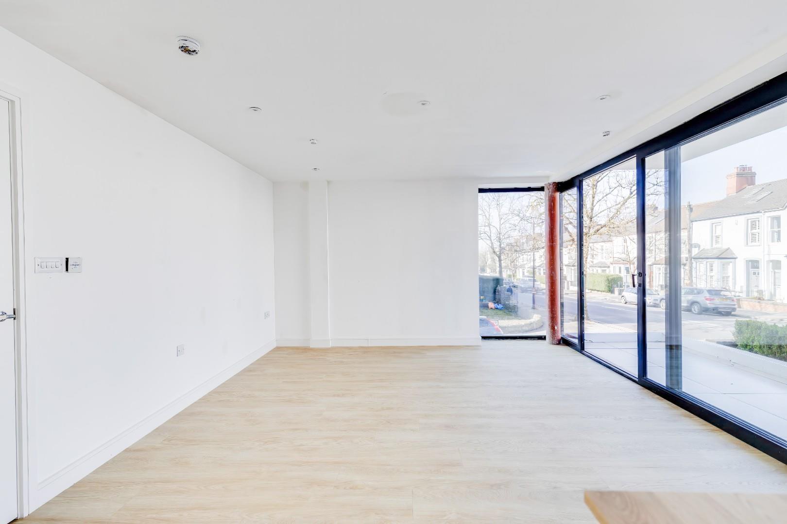 Apartment 4, Windsor Gardens, 56A Windsor Road, Penarth, CF64 1JJ
